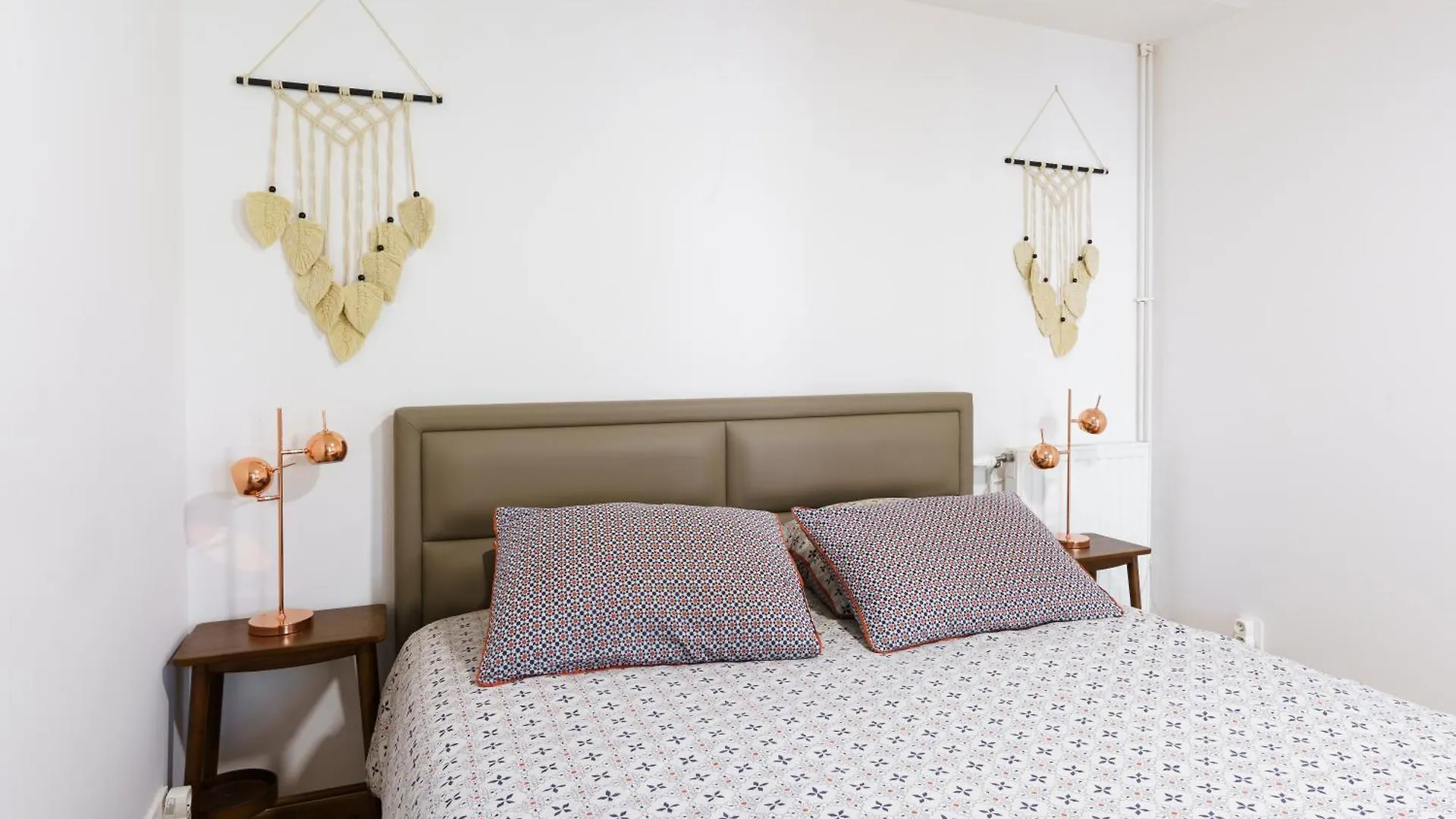 Bright And Airy 1Bd Apartment Quartier De La Gare Paris 0*,  France